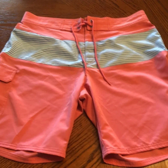 Vineyard Vines Swimwear 34 - Picture 3 of 5